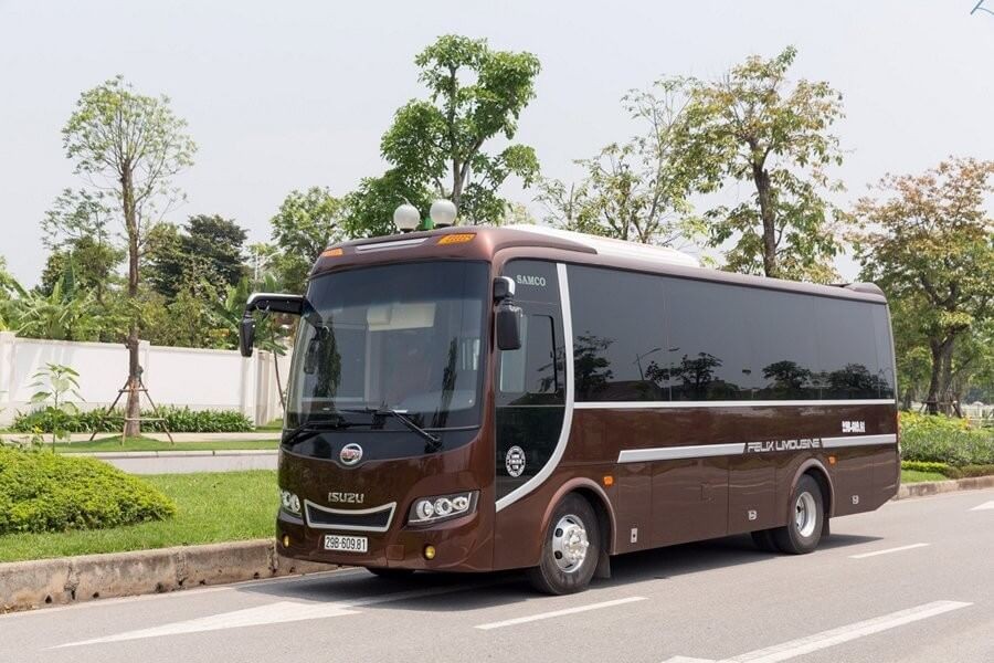 Shuttle Bus 35 seats Hanoi to Halong bay