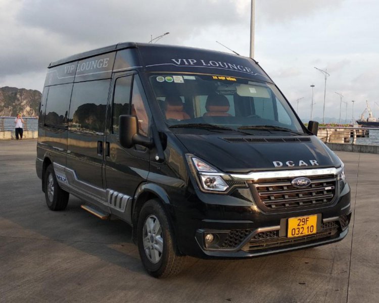 Limousine 9 seats from Ha Long to Ninh Binh